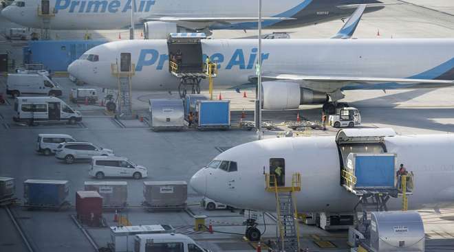 Amazon planes at Cincinnati